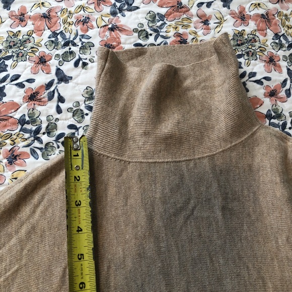 Loft tunic turtleneck sweater. Small - Picture 3 of 3